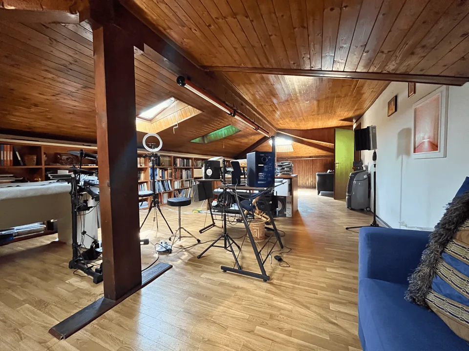 Bezaubernde Villa in Vacallo – 5.5 Zimmer im Grünen mit Panoramablick – Foto 17 von 17