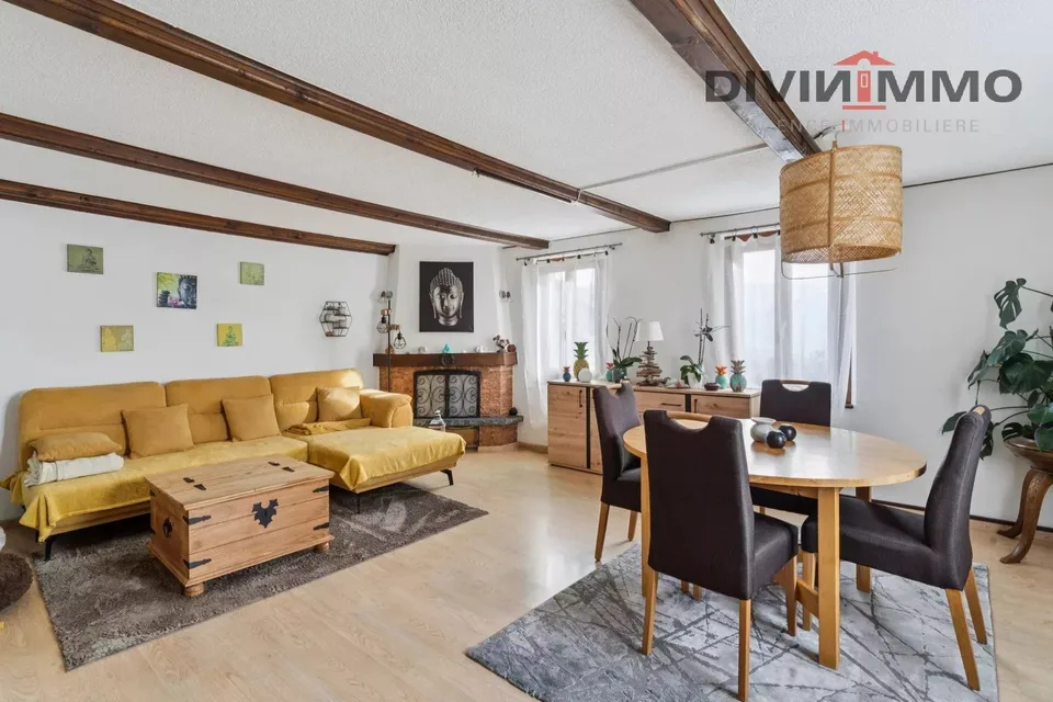 Duplex de 5.5 pièces dans une maison villageoise