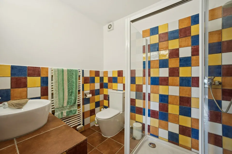Un chalet d'eccezione con vista sul lago e sulla foresta, giardino, garage doppio – foto 15 di 19