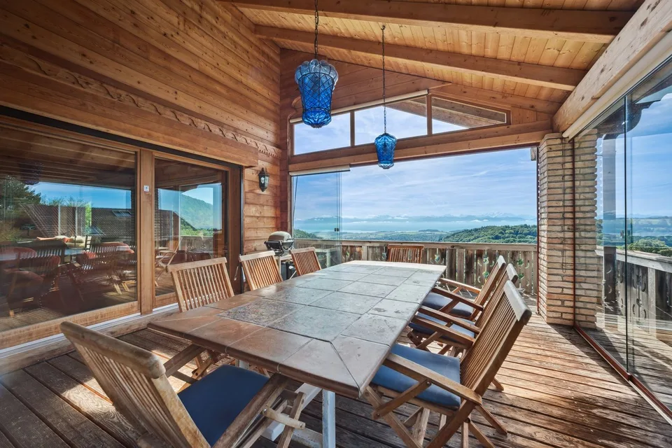 Un chalet d'eccezione con vista sul lago e sulla foresta, giardino, garage doppio – foto 11 di 19