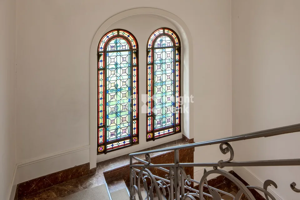 Raro: villa padronale ristrutturata, 3 appartamenti o villa familiare