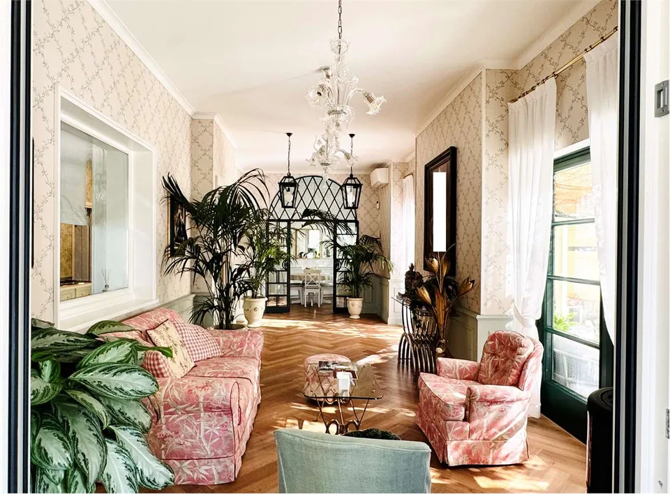 Spettacolare villa con ampio terreno, piscina, dependance e stupenda v – foto 8 di 13
