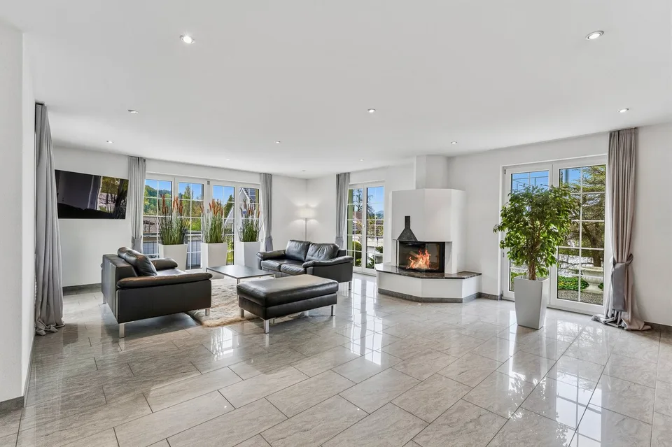 Maison unifamiliale exclusive avec piscine