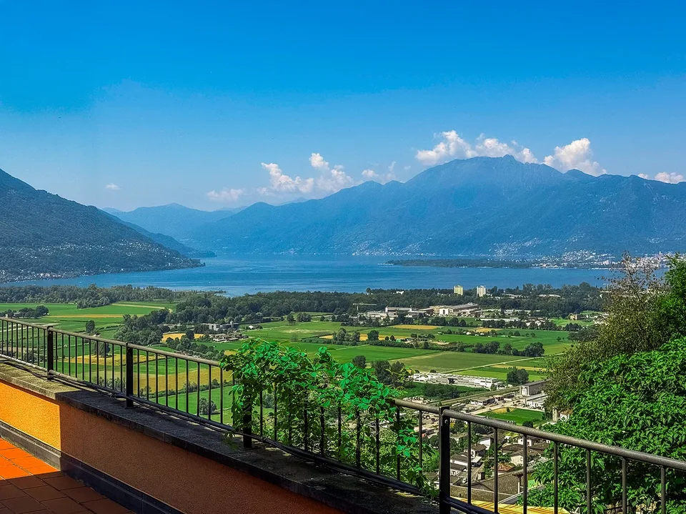 Zweitwohnsitz , Lago Maggiore, Tessin: Anwesen mit atemberaubendem Seeblick