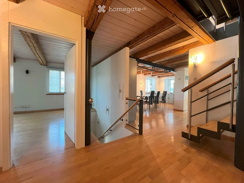 Exklusive 4.5 Zi Maisonettewohnung - Understatement vom Feinsten