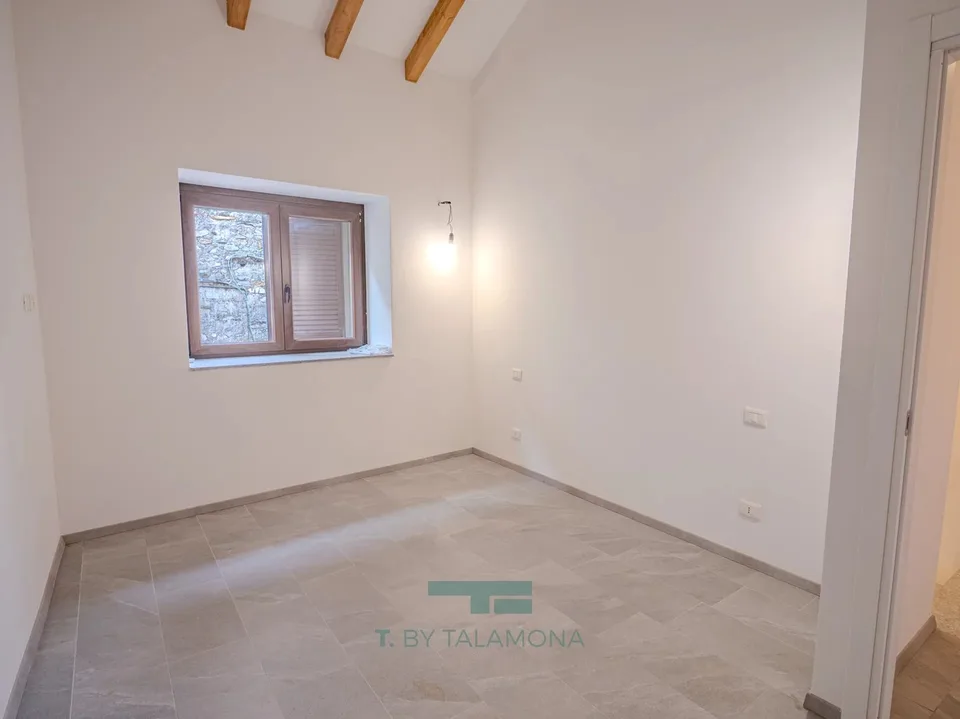 Renovierte Wohnung auf zwei Ebenen im Dorf Nasca – Foto 8 von 13