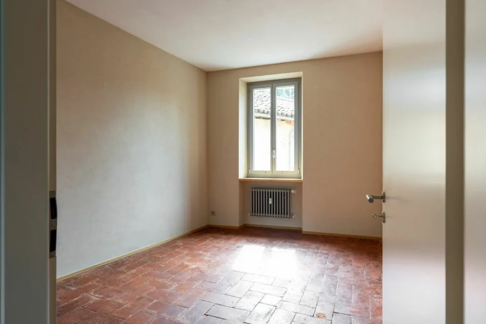 Aranno appartamento riattato al 1° piano