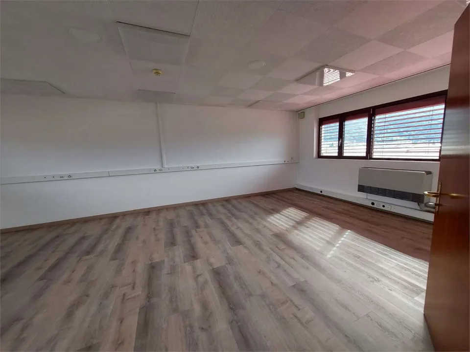 Büro in Camorino, 152 m² – Foto 6 von 12