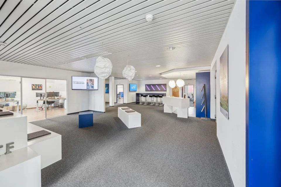 Flexibel & modern: Bürofläche mit vielen Extras!