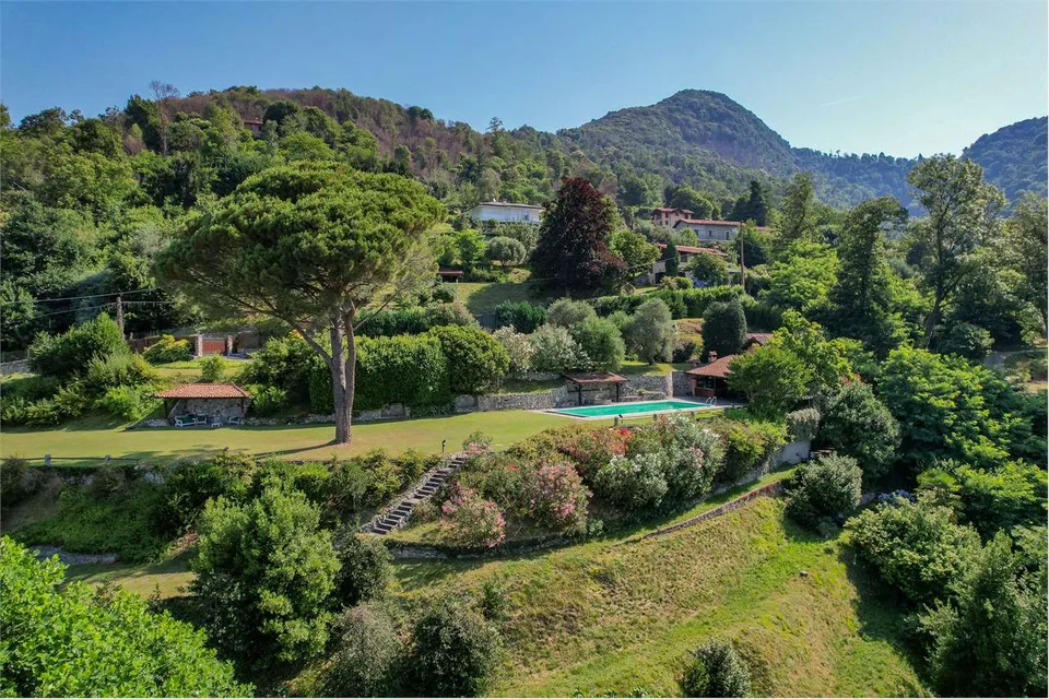 Villa zur Miete in ruhiger Lage und nahe dem Stadtzentrum – Foto 12 von 13