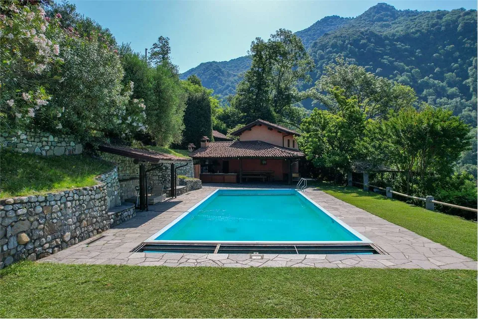 Villa zur Miete in ruhiger Lage und nahe dem Stadtzentrum – Foto 8 von 13