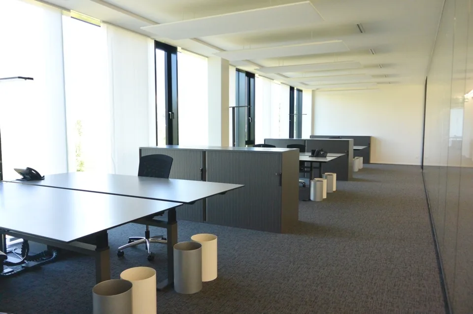 A whole floor 973 m² in Kokon I – photo 8 of 12
