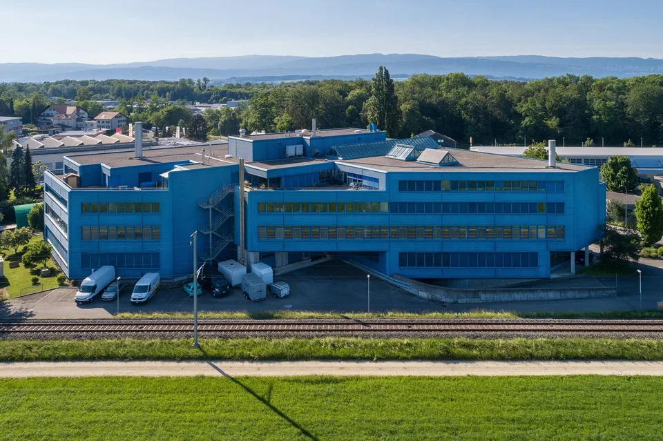 Attika-Büro-/Gewerberaum mit 102m2 Mietfläche