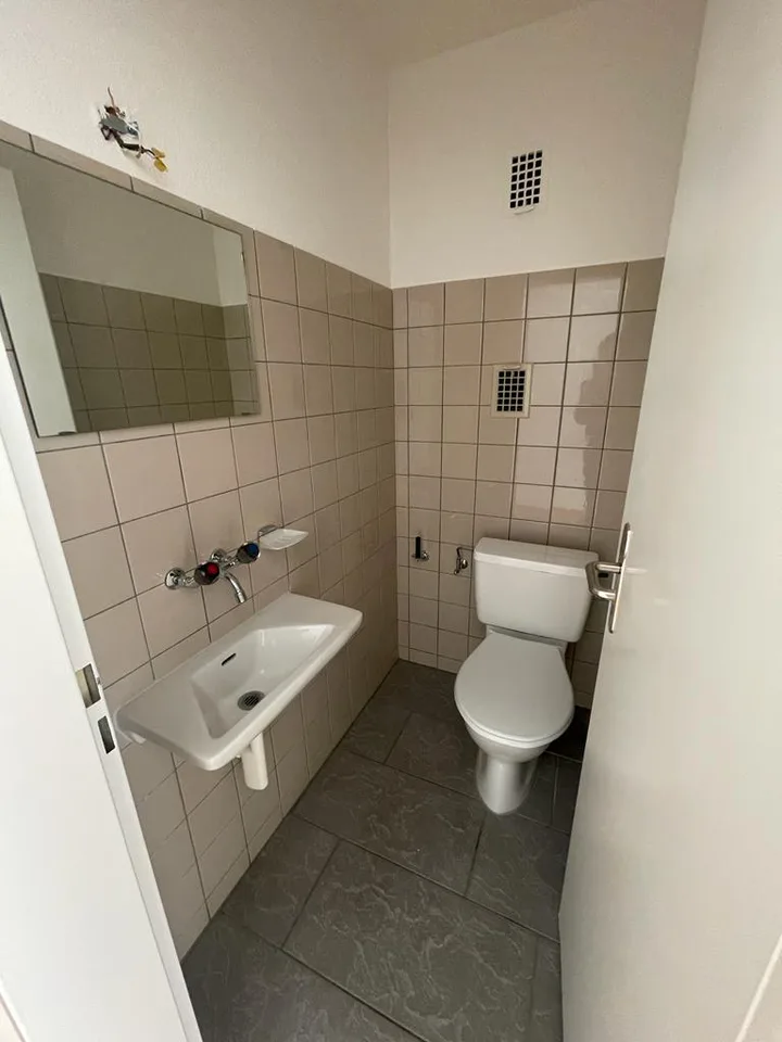 Grosszügige 5.5-Zimmerwohnung in Ipsach / Spacieux appartement de 5,5 pièces à Ipsach