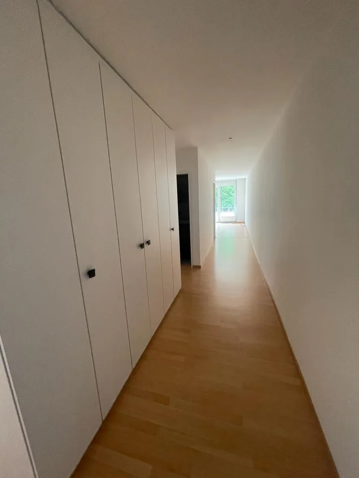 Grosszügige 5.5-Zimmerwohnung in Ipsach / Spacieux appartement de 5,5 pièces à Ipsach – Foto 10 von 12