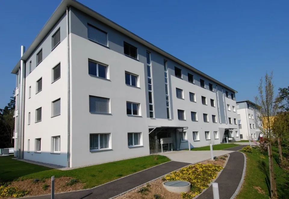 Tolle Wohnung mit Gartensitzplatz
