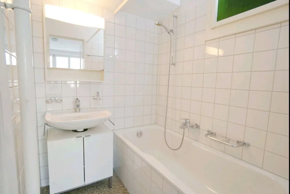 Helle 3-Zimmer-Wohnung mit Balkon in Bern
