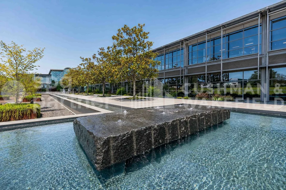Bureaux aménagés de 600 m² à louer à Collonge-Bellerive - Onyx Business Park