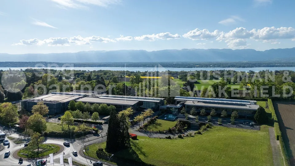 Bureaux aménagés de 600 m² à louer à Collonge-Bellerive - Onyx Business Park