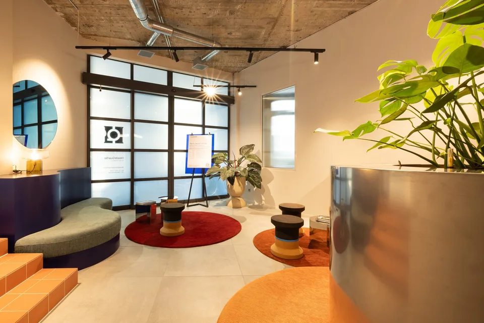 Luxuriöses Co-Working im Herzen Zürichs – Büros für 2 Personen verfügbar