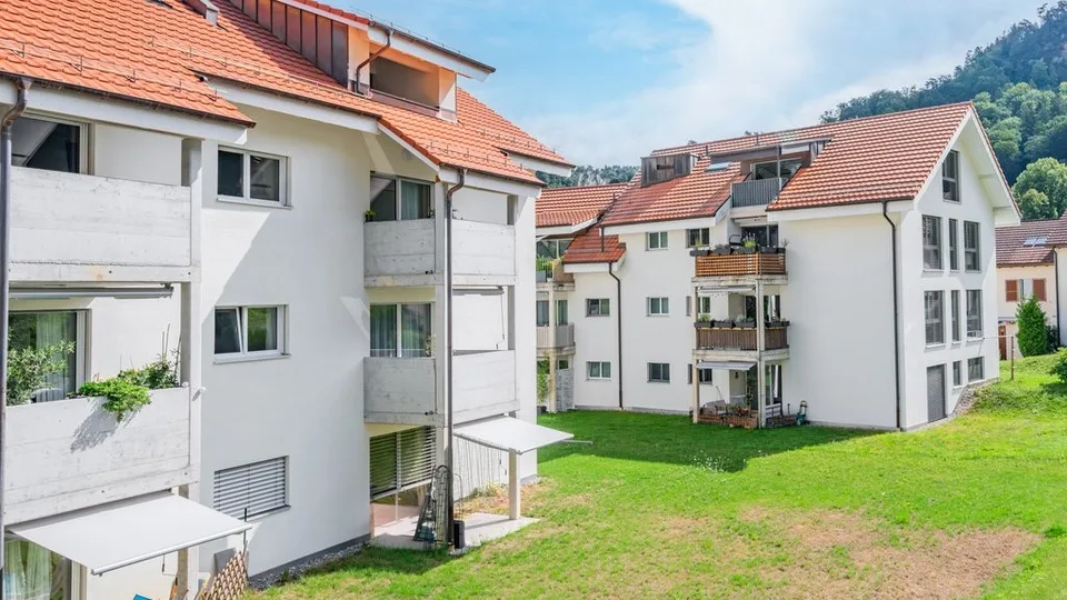 CHARMANTE ERDGESCHOSS-WOHNUNG IN WALDENBURG