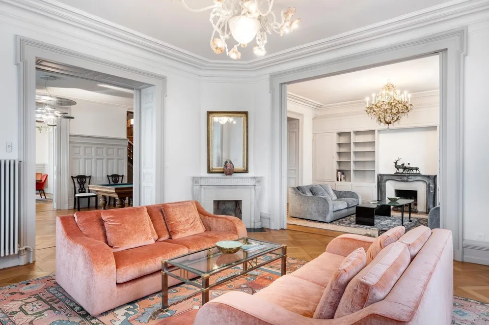 Prächtige 15-Zimmer-Villa mit außergewöhnlichem Blick zu vermieten, möbliert