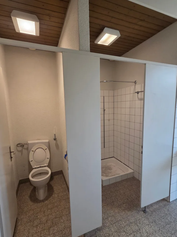 Gut erschlossene Büro-/Gewerberäumlichkeiten in Kloten – Foto 7 von 7