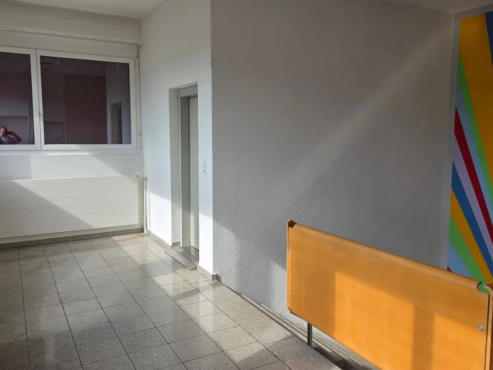 Spazi di uffici/industriali ben collegati a Kloten