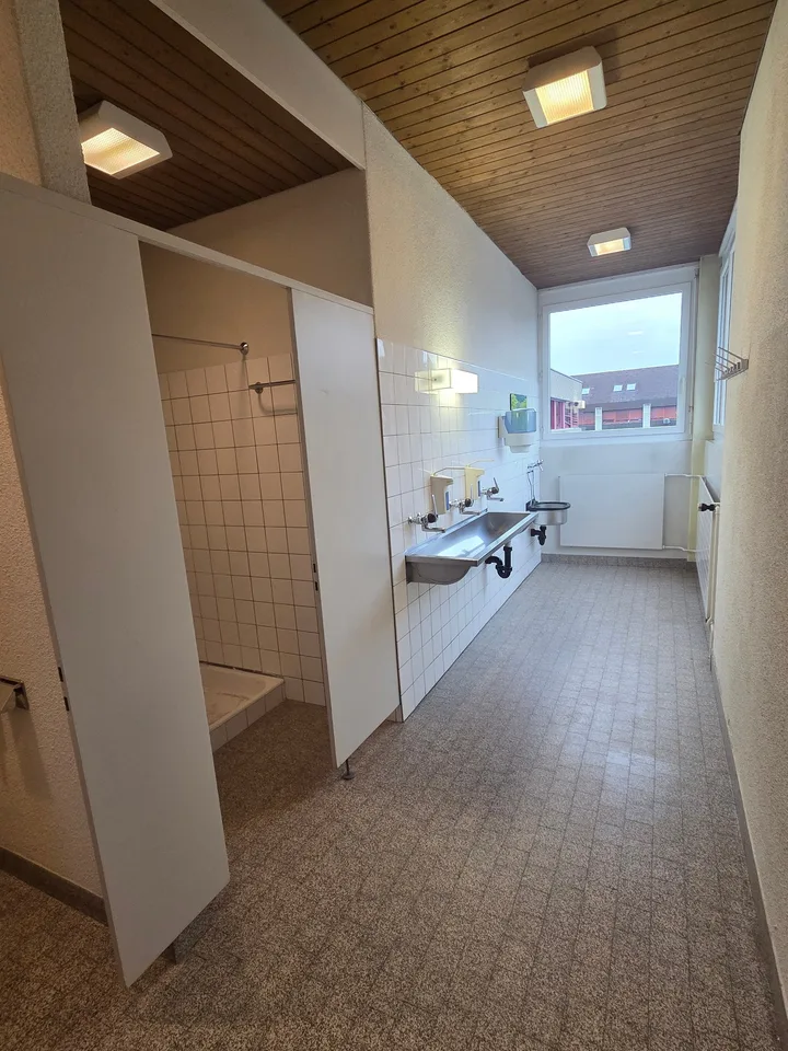 Gut erschlossene Büro-/Gewerberäumlichkeiten in Kloten – Foto 6 von 7