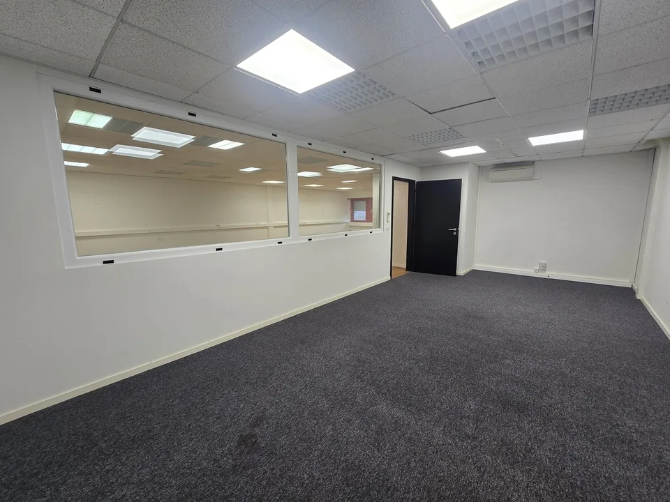 Ufficio di 119m² - Ideale posizione a Gland