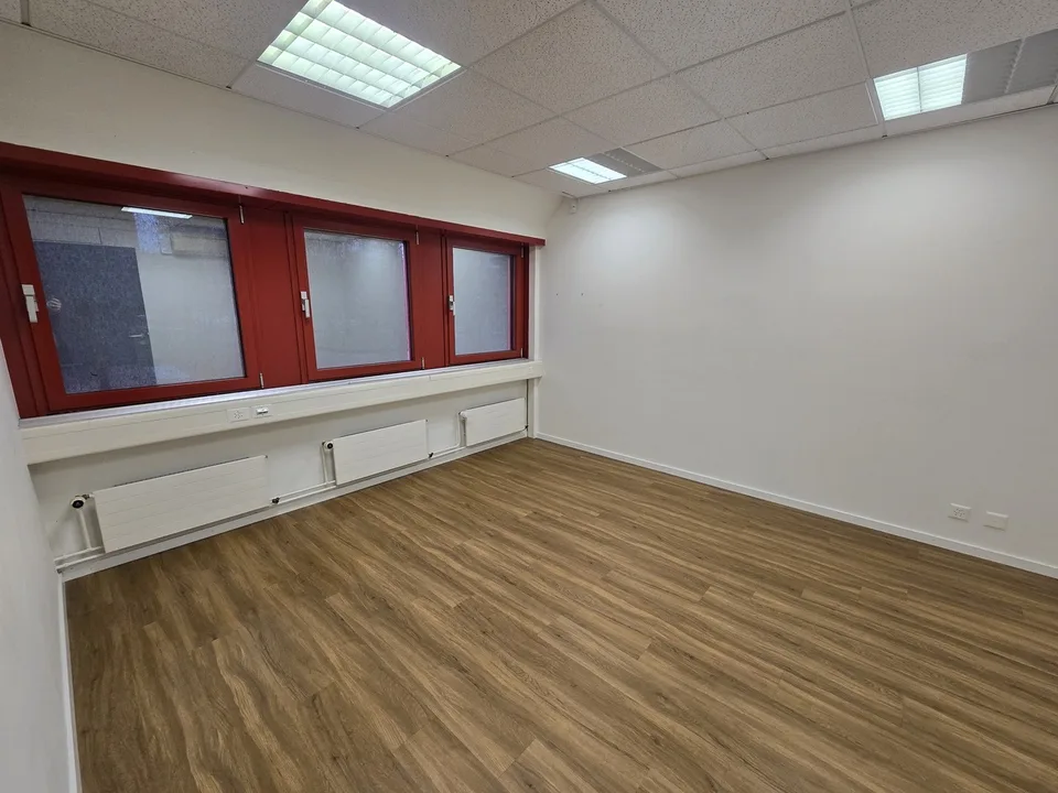 119m² office - Ideally located in Gland – photo 7 of 7