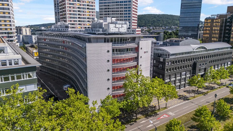 Ein Stockwerk für Ihr Unternehmen  – 1470 m² an in Zürich Nord
