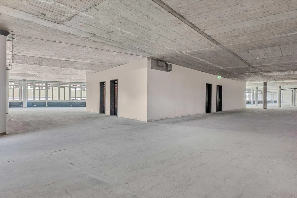 Ein Stockwerk für Ihr Unternehmen – 1470 m² an in Zürich Nord – Foto 10 von 14