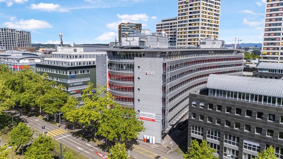500 m² Erdgeschossfläche an bester Lage in Zürich-Oerlikon