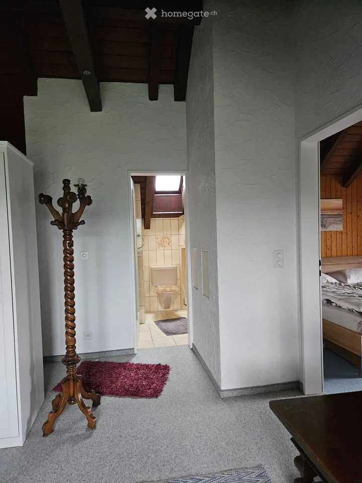 Studio meublé dans maison unifamiliale à louer