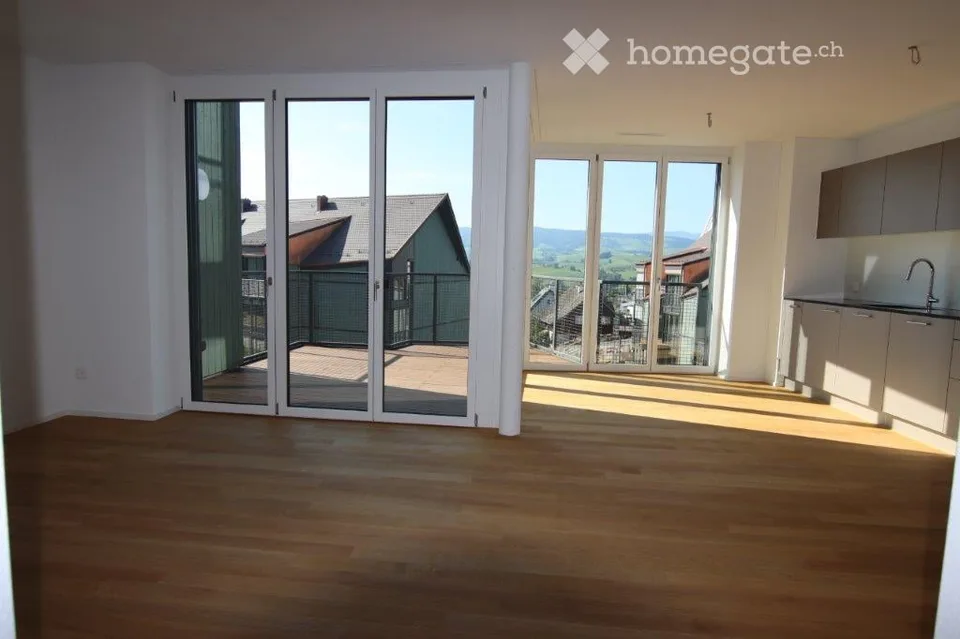 Helle 5.5-Zimmer-Maisonette-Wohnung mit Balkon und Bergblick in Hirzel
