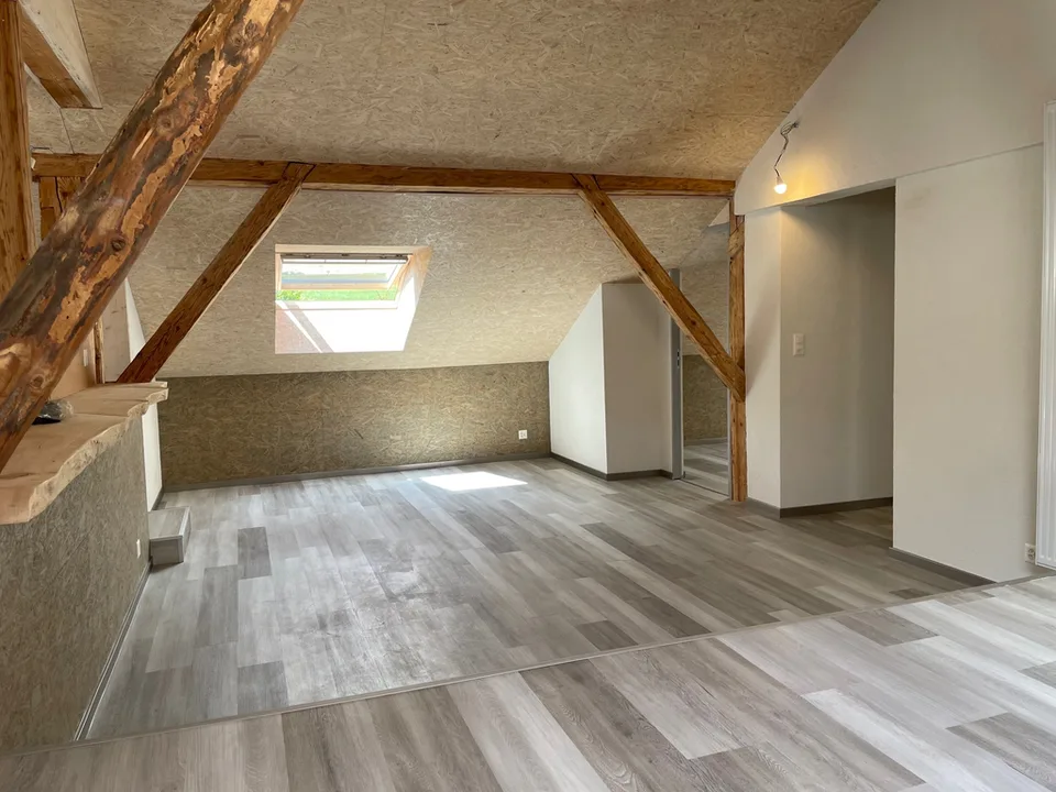 Zwei-Zimmer-Wohnung unter dem Dach