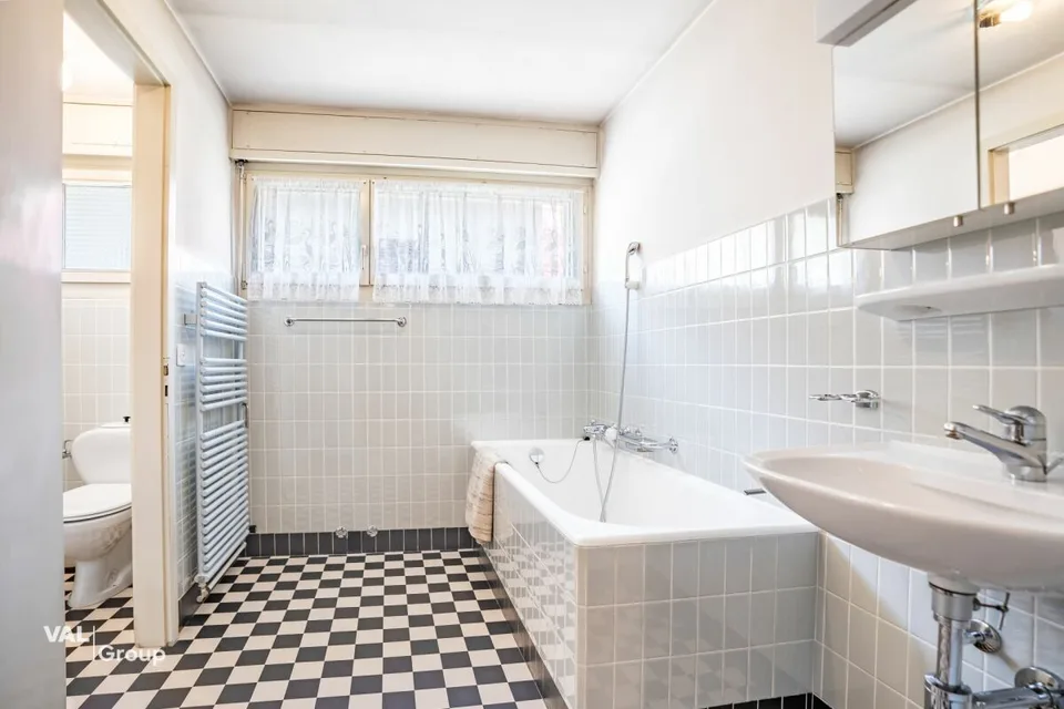 Seltene Gelegenheit: viel Raum, grosser Garten, zentrale Lage mit Gewerbeoption