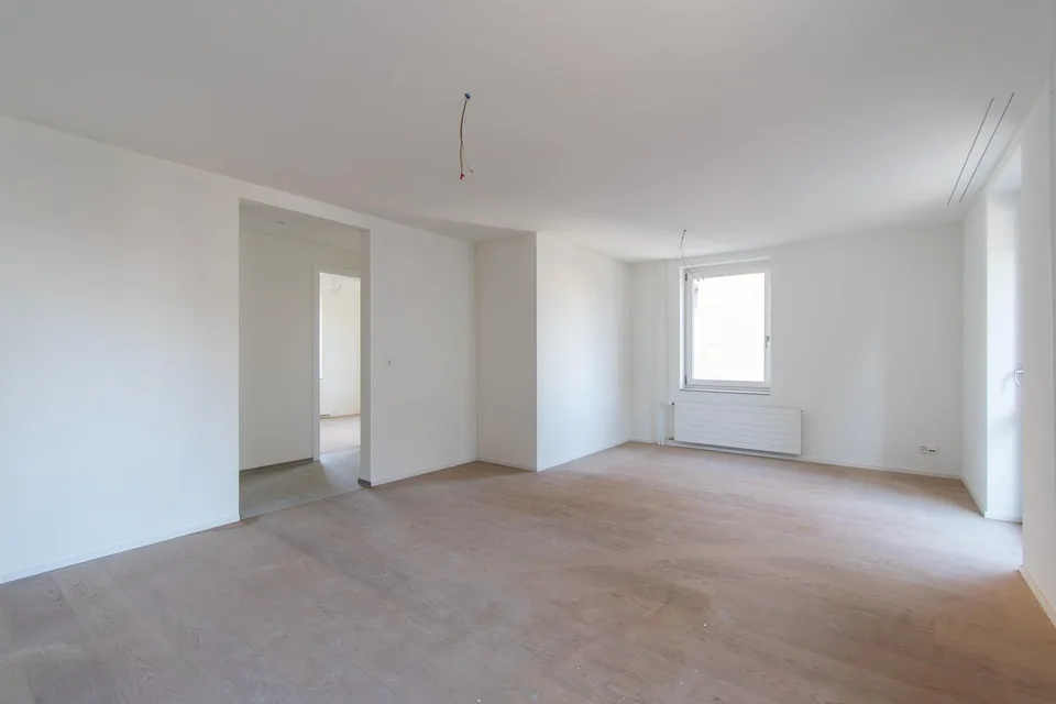 Ampio appartamento, rinnovato di recente, 2,5 locali con balcone