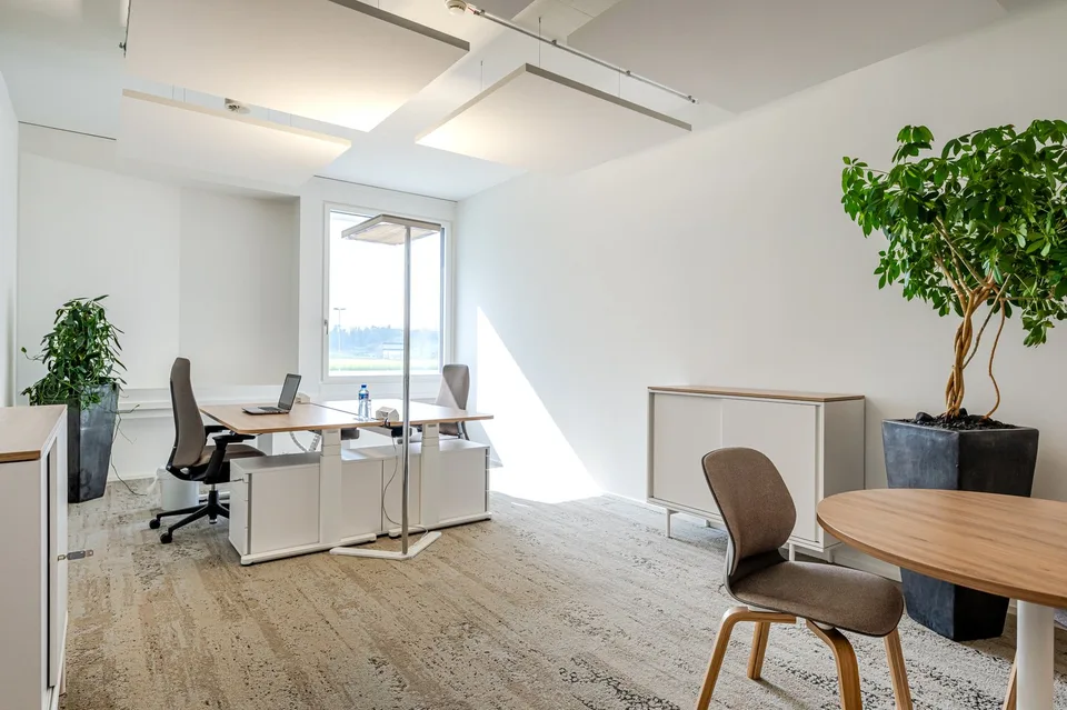 Bezugbereites, flexibles Büro mit 2 Arbeitsplätzen und div. Services
