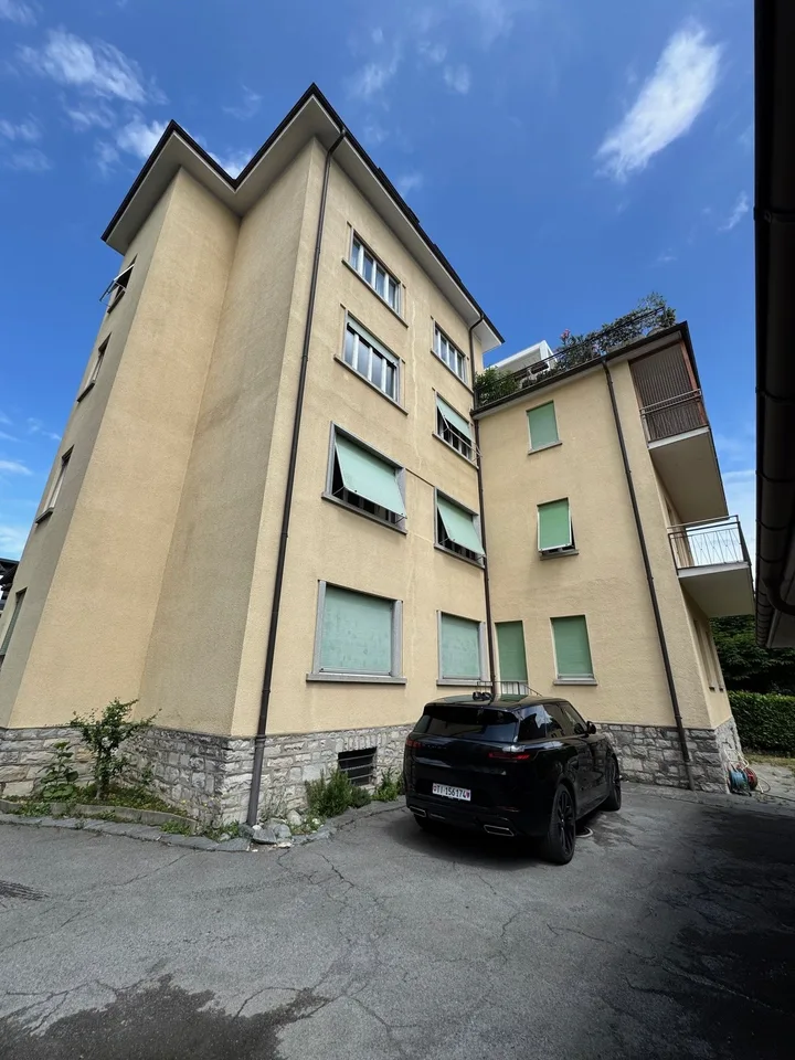 AFFITTASI 5.5 LOCALI RISTRUTTURATO A MASSAGNO