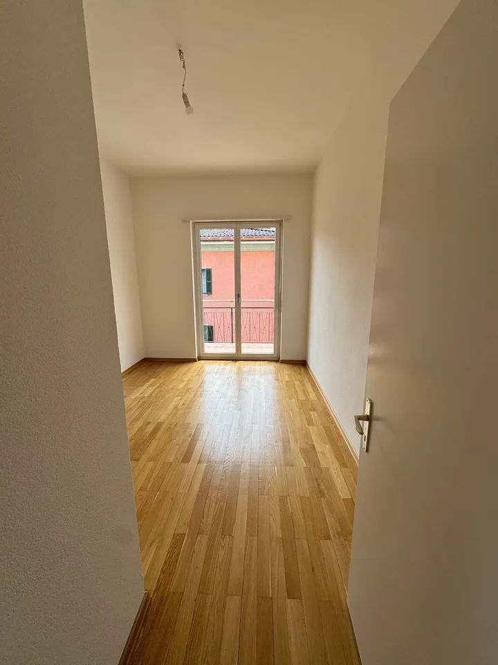 Location 5.5 pièces rénové à Massagno – photo 11 sur 19