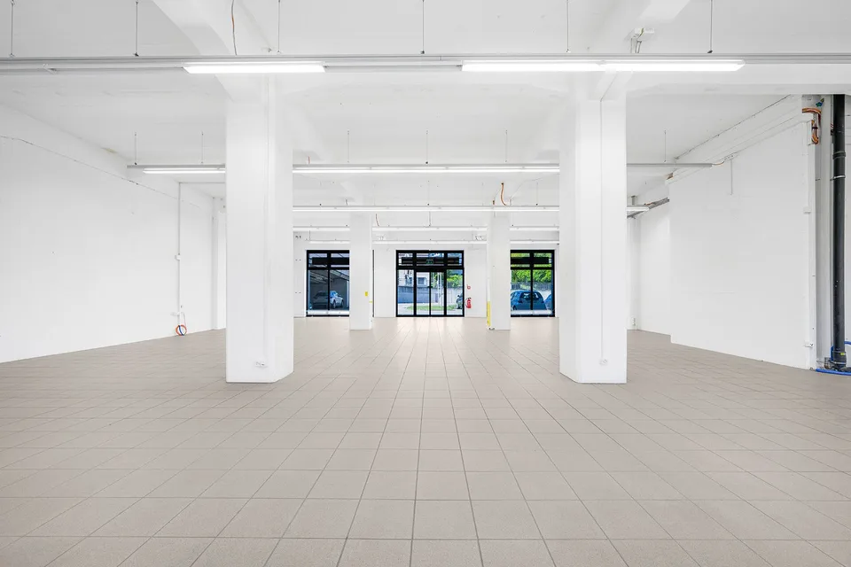 279 m² Gewerbe/Ladenflächen im Erdgeschoss an bester Lage