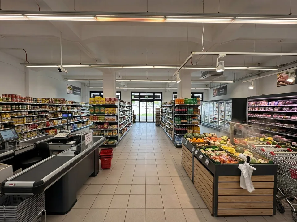 279 m² Gewerbe/Ladenflächen im Erdgeschoss an bester Lage