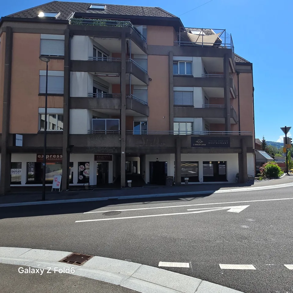 Appartement 6.5 pièces au centre d'Uzwil avec terrasse, ascenseur et 2 salles de bains