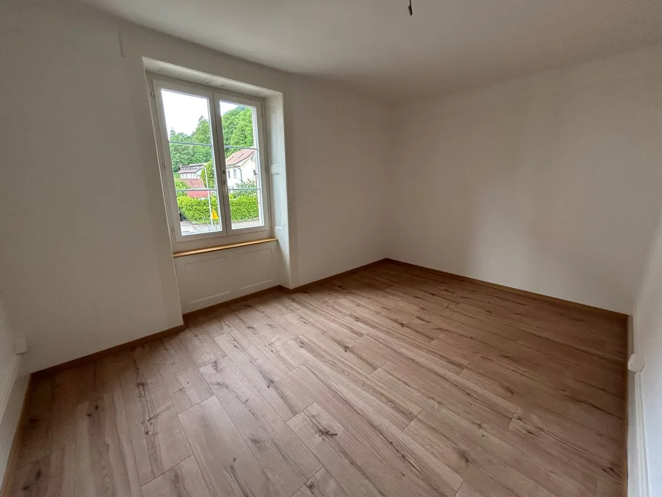 A louer: appartement 4 pièces - Grand-Rue 104, Tramelan (3ème étage) – photo 7 sur 9