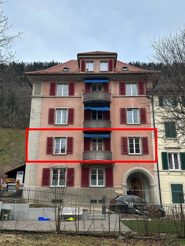 A louer: appartement 3 pièces avec balcon - Paul-Charmillot 80, St-Imier (1er étage)