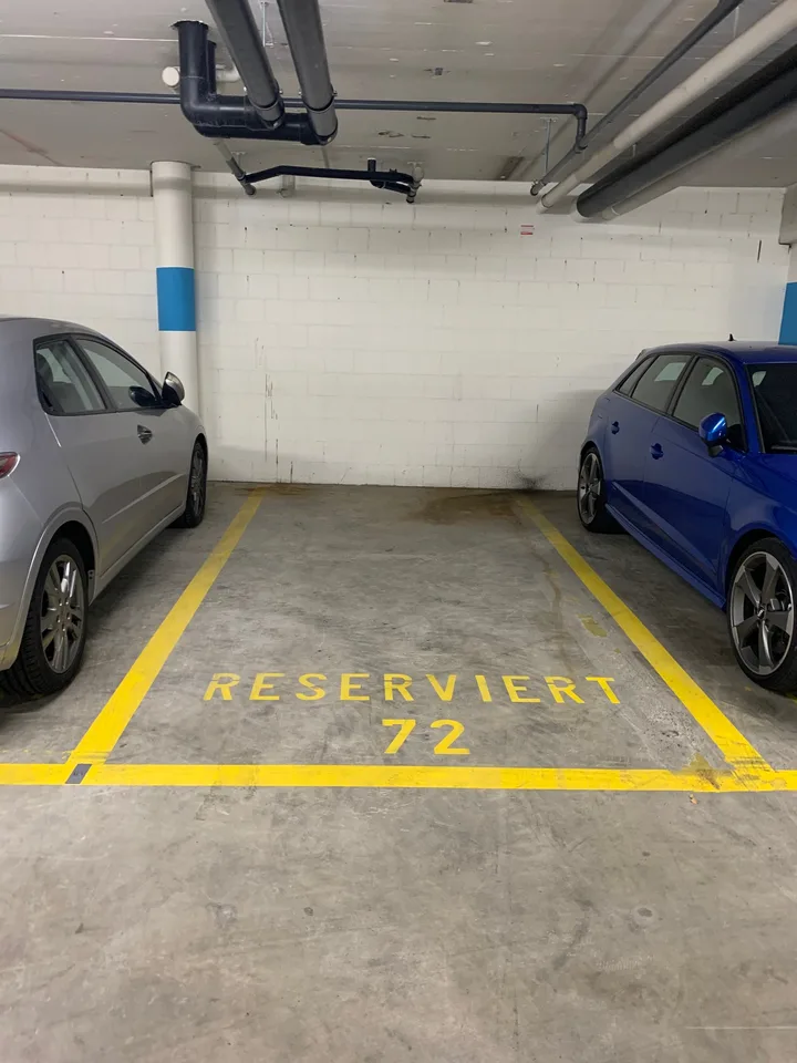 Einstellhallenparkplatz Migros Zähringer / Längasse