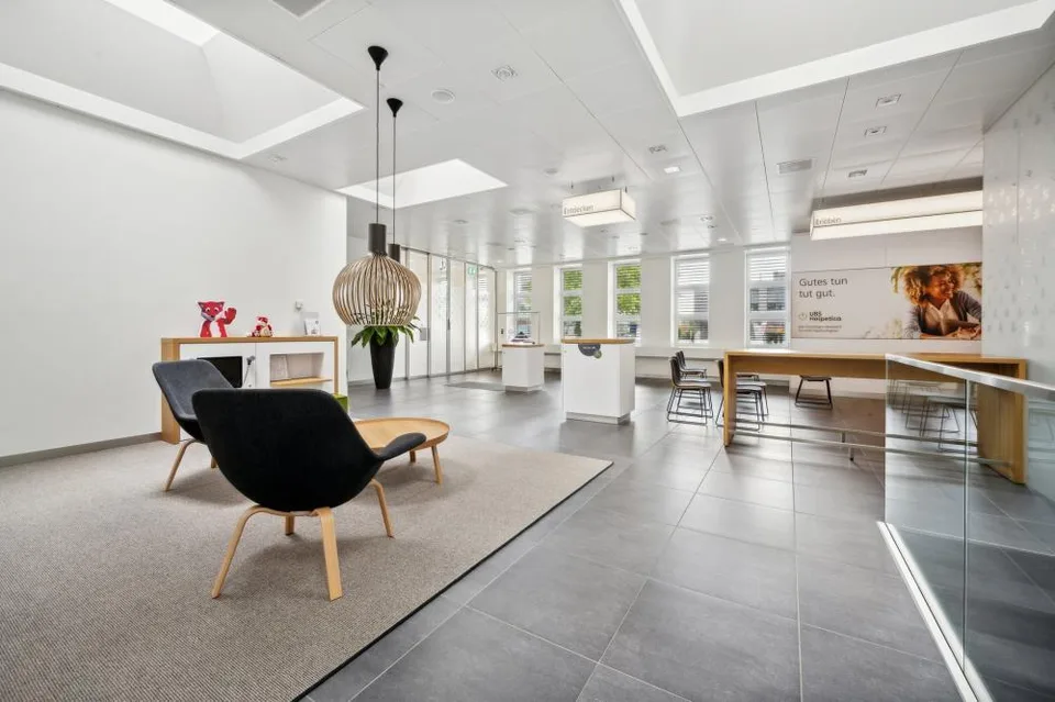Centrally located commercial space