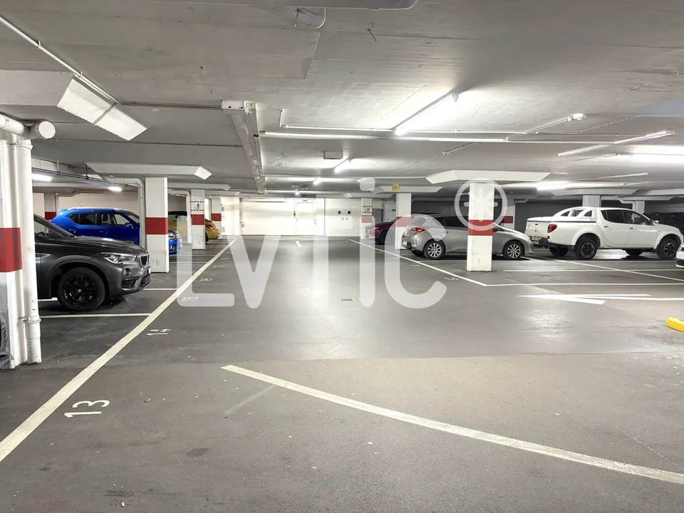 Locaux, cabinets, bureaux de 630 m2 divisibles à louer à Martigny – photo 8 sur 10